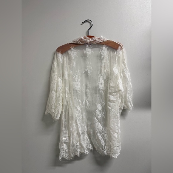 Engineered Lace Kimono Robe - Picture 2 of 6